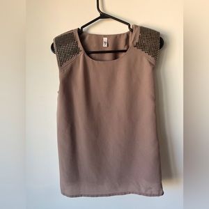 Dusty Lilac sleeveless blouse with shoulder pads and metal embellishments